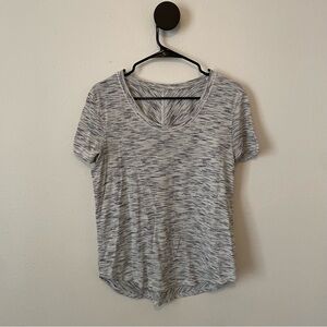 Lululemon Heathered Grey short Sleeve Shirt Size 6